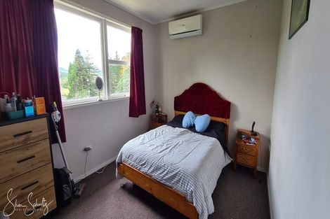 Photo of property in 14 View Street, Maungaturoto, 0520