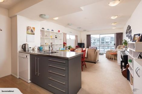 Photo of property in Sol Apartments, 21/37 Jessie Street, Te Aro, Wellington, 6011