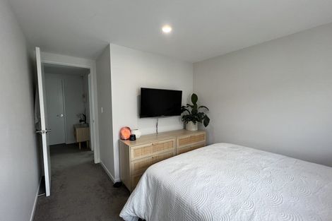 Photo of property in 3/21 Akoranga Drive, Northcote, Auckland, 0627