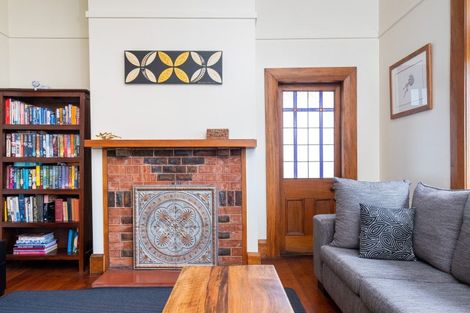 Photo of property in 39 Nelson Crescent, Napier South, Napier, 4110