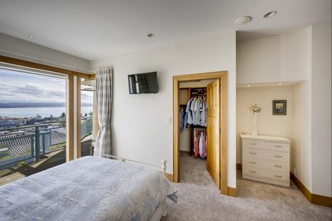 Photo of property in 8 George Street, Hospital Hill, Napier, 4110