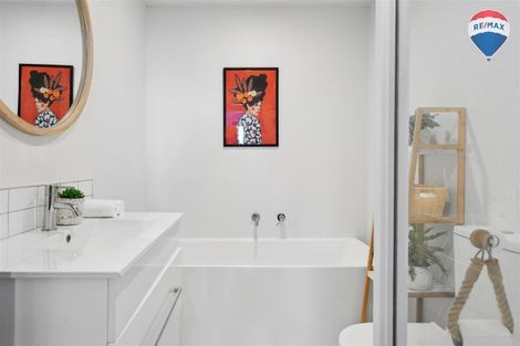 Photo of property in 18 Cathie Place, Karori, Wellington, 6012