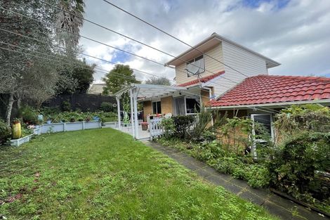 Photo of property in 2/33 Harley Road, Takapuna, Auckland, 0622
