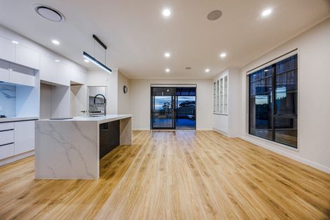 Photo of property in 20 Bendridge Street, Flat Bush, Auckland, 2019