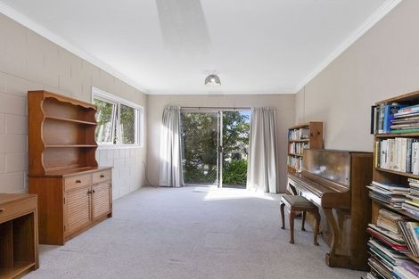 Photo of property in 8 Cashmere Place, Glenfield, Auckland, 0629