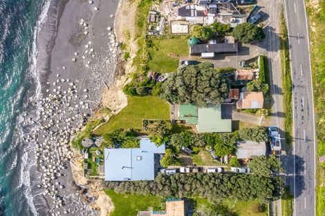 Photo of property in 1598 Cape Palliser Road, Cape Palliser, Featherston, 5772