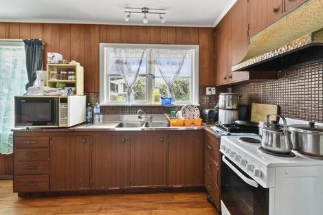 Photo of property in 42 Mcannalley Street, Manurewa East, Auckland, 2102