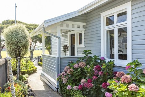 Photo of property in 38 Te Awa Avenue, Te Awa, Napier, 4110