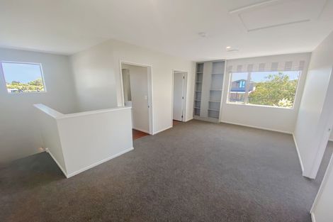 Photo of property in 84 Bowhill Road, New Brighton, Christchurch, 8083