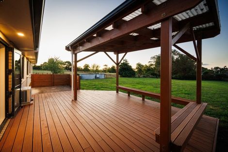 Photo of property in 841 Makerua Road, Tokomaru, Palmerston North, 4474