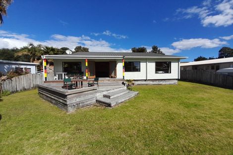 Photo of property in 227 Kenwood Drive, Matarangi, Whitianga, 3592