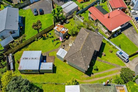 Photo of property in 12 Derrett Place, Mangere Bridge, Auckland, 2022