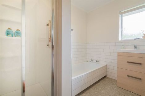 Photo of property in 8 Hamilton Crescent, Whitianga, 3510