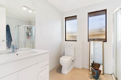 Photo of property in 1/160 Universal Drive, Henderson, Auckland, 0610