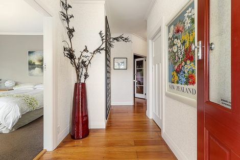 Photo of property in 24 Marsden Avenue, Karori, Wellington, 6012