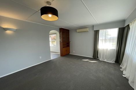 Photo of property in 2 Bennett Place, Onekawa, Napier, 4110