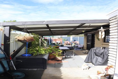 Photo of property in 84 Hakanoa Street, Huntly, 3700