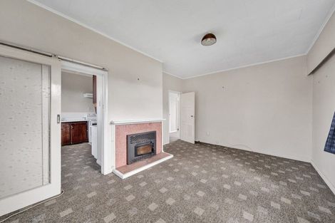Photo of property in 12 Caledonia Street, Hawera, 4610