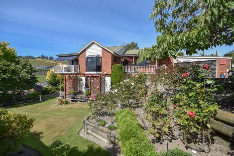 Photo of property in 35 Mcfadden Drive, Mosgiel, 9024