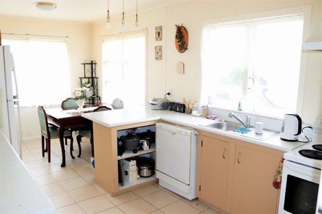 Photo of property in 42 Titoki Street, Castlecliff, Whanganui, 4501