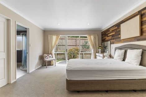 Photo of property in 11 Nathan Close, Somerville, Auckland, 2014