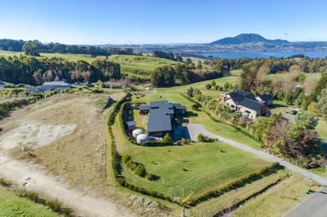 Photo of property in 55 Lomond Grove, Acacia Bay, Taupo, 3385