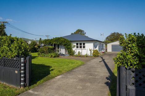 Photo of property in 45 De Lautour Road, Inner Kaiti, Gisborne, 4010