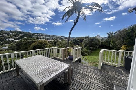 Photo of property in 10 Garfield Street, Brooklyn, Wellington, 6021