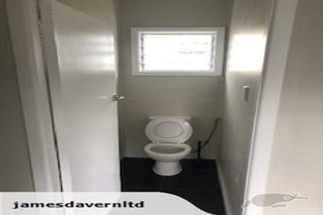 Photo of property in 112 Tirimoana Road, Te Atatu South, Auckland, 0602