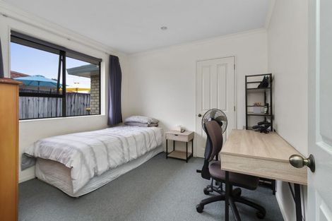 Photo of property in 12 Greenough Place, Rototuna, Hamilton, 3210