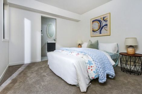 Photo of property in 591c East Coast Road, Browns Bay, Auckland, 0632