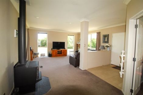 Photo of property in 609 Arowhenua Road, Kerrytown, Timaru, 7975