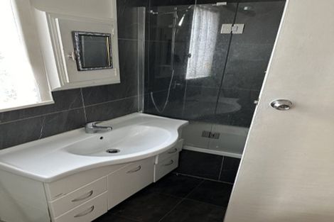 Photo of property in 25 Seccombes Road, Epsom, Auckland, 1023