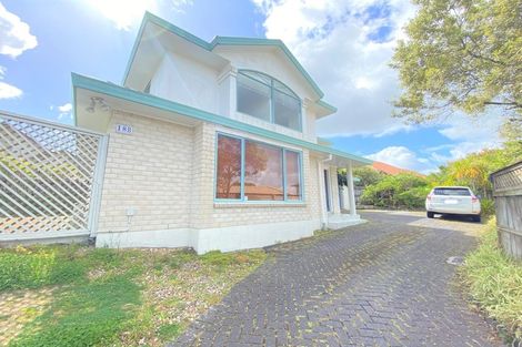 Photo of property in 2/18 Woodgers Way, Somerville, Auckland, 2014
