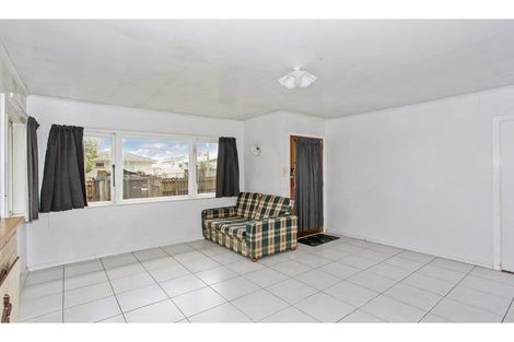 Photo of property in 1/38 Valentine Street, Papakura, 2110