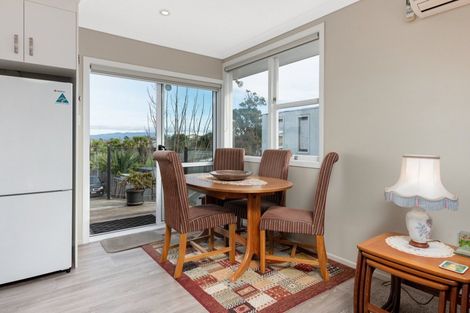 Photo of property in 24 Carlton Street, Bellevue, Tauranga, 3110