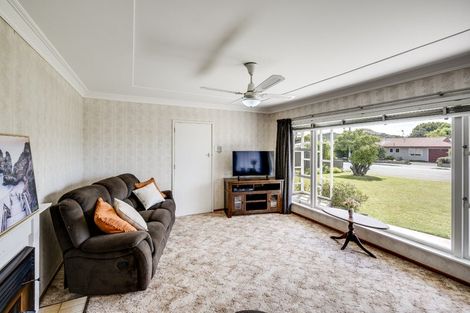 Photo of property in 38 Puketapu Road, Taradale, Napier, 4112