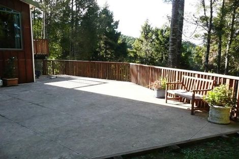 Photo of property in 52 Tram Valley Road, Swanson, Auckland, 0614