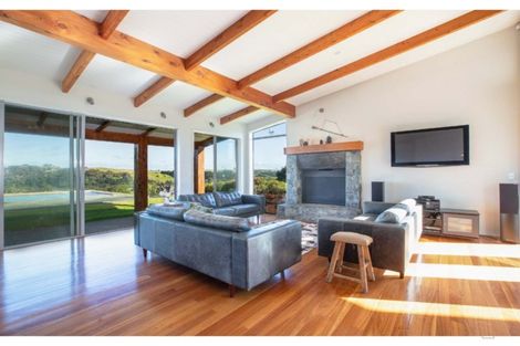 Photo of property in 923 Takatu Road, Tawharanui Peninsula, Warkworth, 0986
