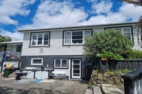 Photo of property in 54 Collins Avenue, Tawa, Wellington, 5028