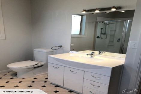 Photo of property in 18 Record Street, Fitzroy, New Plymouth, 4312