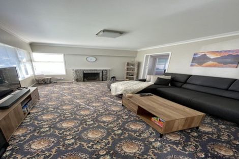 Photo of property in 1 Aurea Avenue, Pakuranga, Auckland, 2010