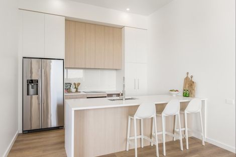 Photo of property in 7/14 Tamariki Avenue, Orewa, 0931