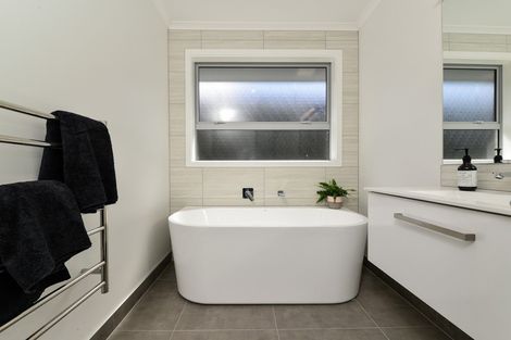 Photo of property in 6 Rivercove Lane, Flagstaff, Hamilton, 3210