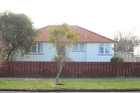 Photo of property in 35 Paul Crescent, Fairfield, Hamilton, 3214