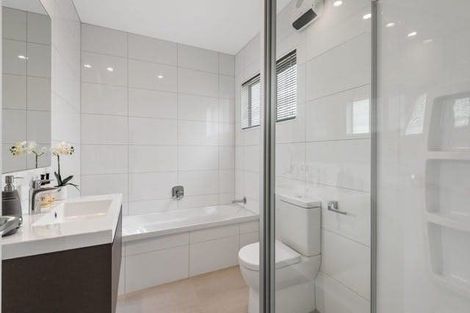 Photo of property in 69 Pepene Avenue, Takanini, 2112