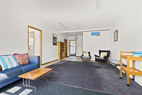 Photo of property in 2/12 Beechwood Road, Rothesay Bay, Auckland, 0630