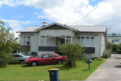 Photo of property in 2/15 Onepoto Road, Hauraki, Auckland, 0622