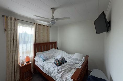 Photo of property in 40 Jandell Crescent, Bucklands Beach, Auckland, 2014