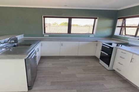 Photo of property in 11 Russley Drive, Mount Maunganui, 3116